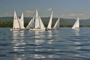 Sailboat races on Squam