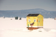 Sponge Bob bobhouse, Lake Winnisquam